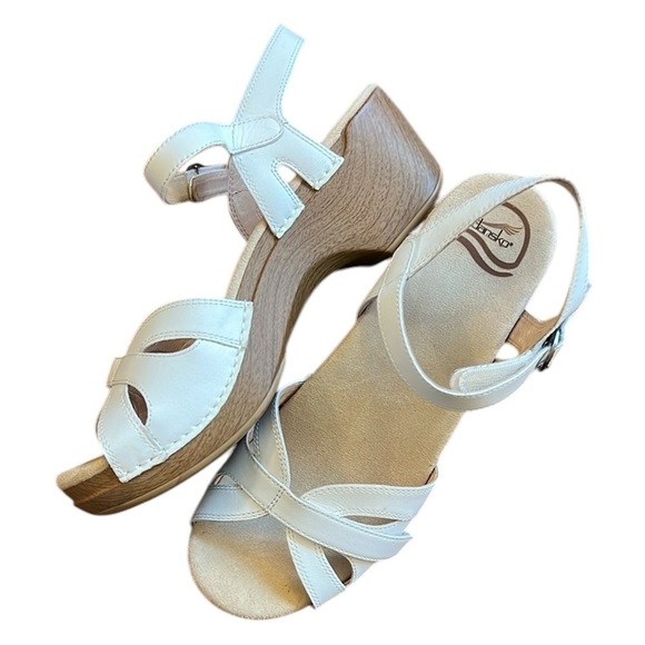 Dansko Season White Leather Adjustable Buckle Platform Sandals US 10.5-11/EU 41 - Picture 3 of 16